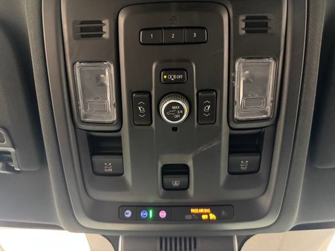 Used 2023 Chevrolet Tahoe Z71 w/ Luxury Package AWD/4WD image 52