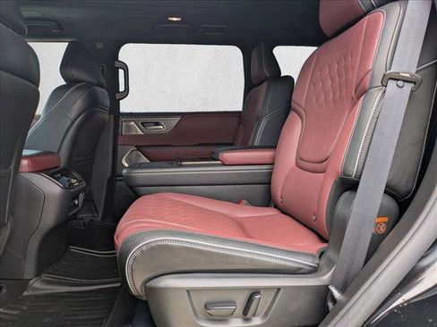 Used 2025 INFINITI QX80 Autograph AWD/4WD image 19