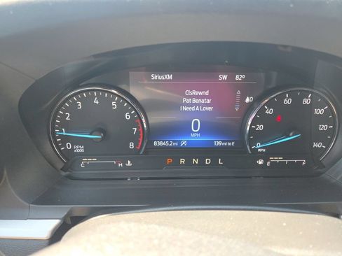 Used 2021 Ford Explorer XLT w/ Equipment Group 202A AWD/4WD image 8