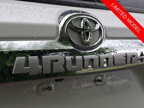 Used 2021 Toyota 4Runner Limited AWD/4WD image 33