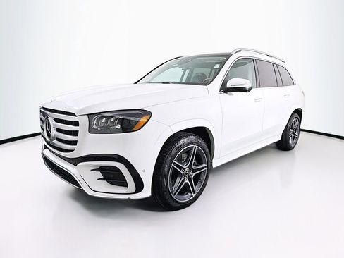New 2026 Mercedes-Benz GLS 450 4MATIC image 3