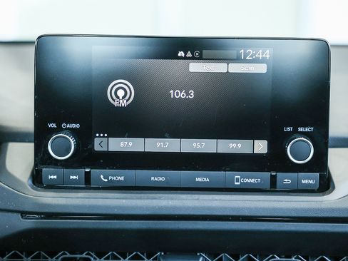 Used 2024 Honda Accord EX image 18