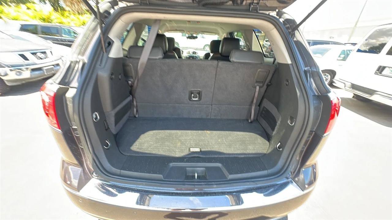 Used 2014 Buick Enclave Leather FWD image 36