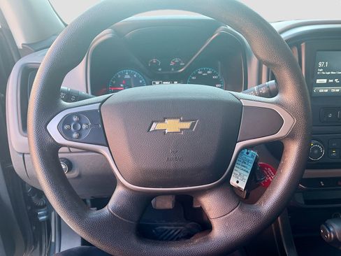 Used 2017 Chevrolet Colorado W/T w/ WT Convenience Package image 11