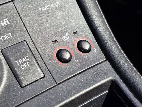 Used 2014 Lexus CT 200h image 38