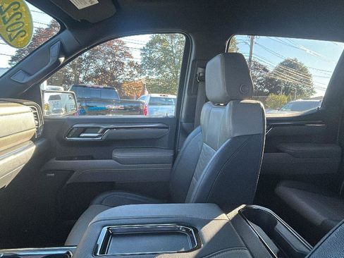 Certified 2022 Chevrolet Silverado 1500 ZR2 w/ Technology Package image 27