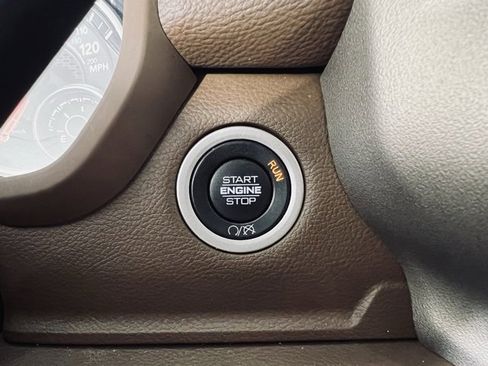 Used 2023 RAM 3500 Laramie image 27