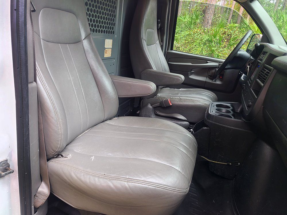 Used 2014 Chevrolet Express 1500 RWD image 12