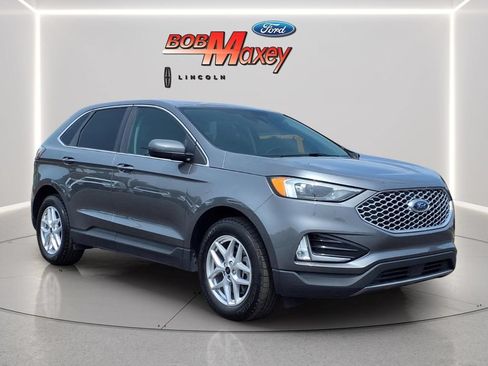 Used 2023 Ford Edge SEL w/ Convenience Package AWD/4WD image 3