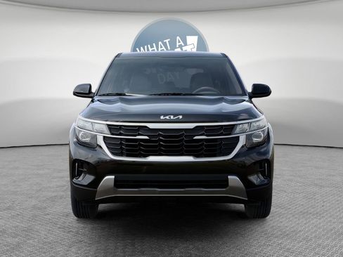 New 2026 Kia Seltos LX AWD/4WD image 2