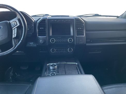 Used 2021 Ford Expedition Max Limited image 16