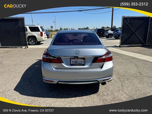 Used 2016 Honda Accord LX image 4