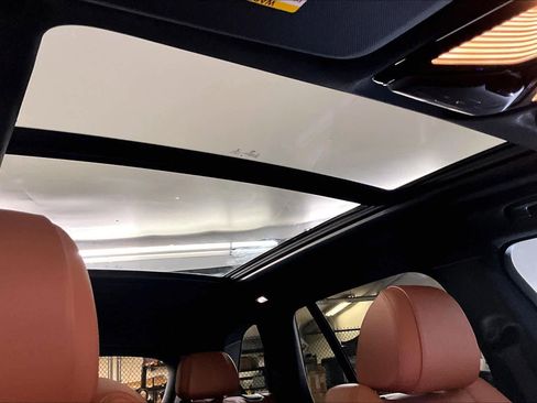 Used 2019 BMW X5 xDrive40i w/ M Sport Package image 14