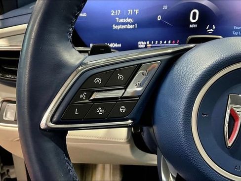 Used 2025 Buick Enclave Avenir w/ Super Cruise Package FWD image 11