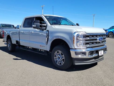 New 2026 Ford F250 Lariat w/ Lariat Premium Package image 4