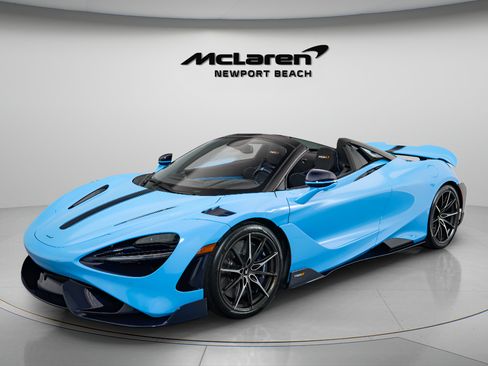 Used 2022 McLaren 765LT RWD image 4