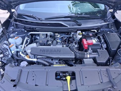 Used 2026 Nissan Rogue S FWD image 27