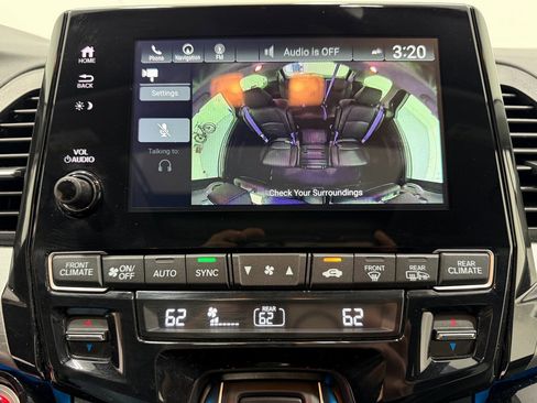 Used 2024 Honda Odyssey Touring image 15