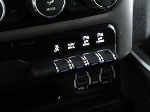 Used 2021 RAM 1500 Big Horn image 15