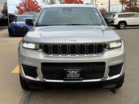 Used 2021 Jeep Grand Cherokee L Laredo w/ Luxury Tech Group I image 39