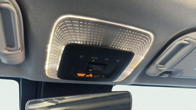 Used 2024 Toyota Prius XLE FWD image 24