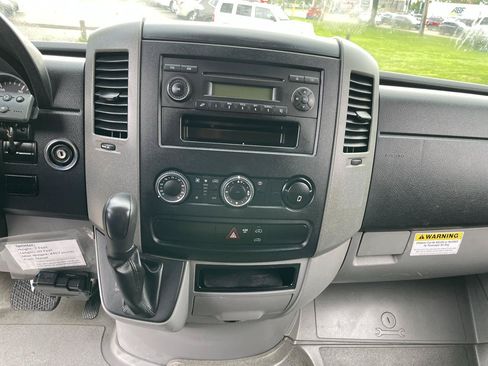 Used 2013 Freightliner Sprinter 3500 RWD image 15