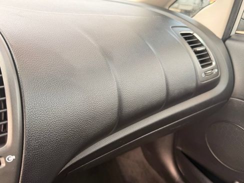 Used 2017 Kia Forte LX FWD image 25