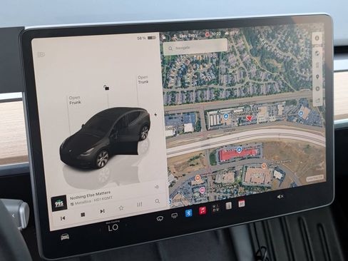 Used 2023 Tesla Model Y Long Range AWD/4WD image 27