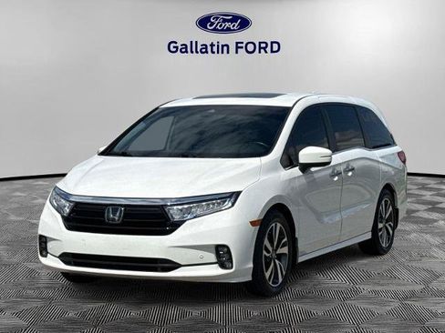 Used 2023 Honda Odyssey Touring image 1