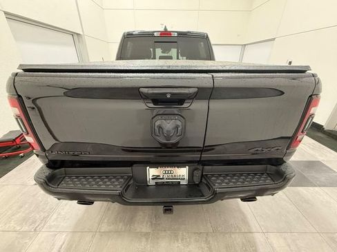 Used 2020 RAM 1500 Limited w/ Black Appearance Package AWD/4WD image 3