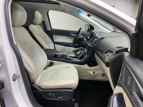 Used 2017 Ford Edge Titanium w/ Equipment Group 301A AWD/4WD image 12