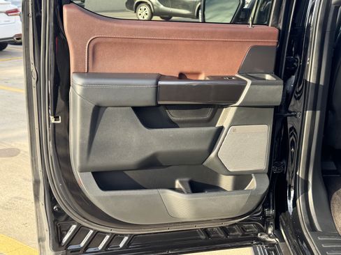 Used 2021 Ford F150 Lariat w/ Equipment Group 502A High image 17