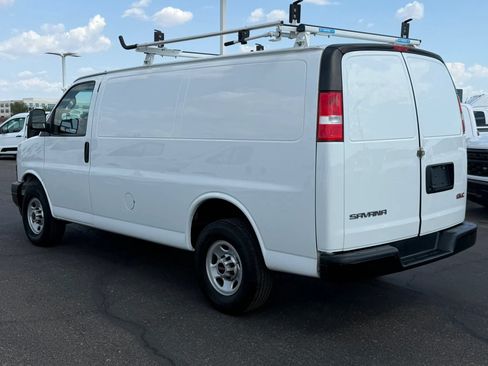 Used 2022 GMC Savana 2500 w/ Driver Convenience Package RWD image 4