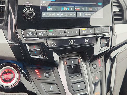 Used 2024 Honda Odyssey Touring image 15