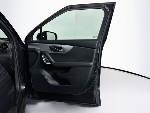 Used 2022 Chevrolet Blazer LT image 31