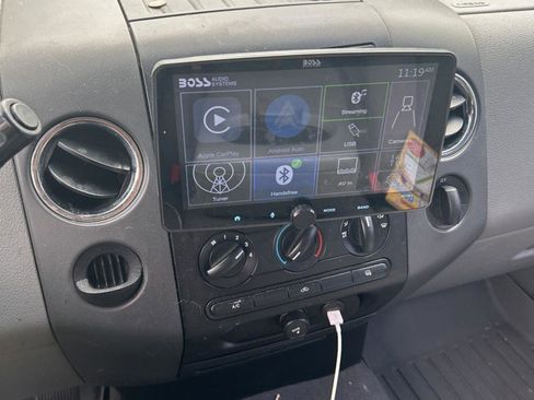 Used 2005 Ford F150 XLT image 11