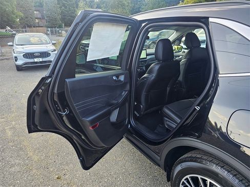 New 2025 Ford Escape Base w/ Class II Trailer Tow Package image 15