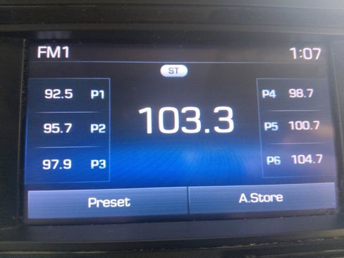 Used 2018 Hyundai Tucson SE FWD image 25
