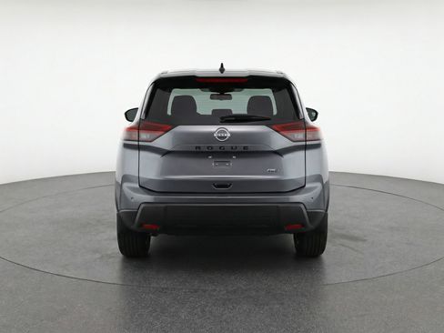 Used 2025 Nissan Rogue SV image 7