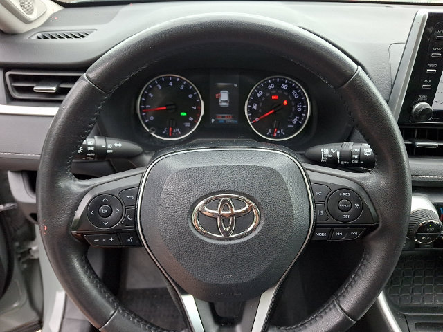 Certified 2021 Toyota RAV4 XLE Premium AWD/4WD image 14
