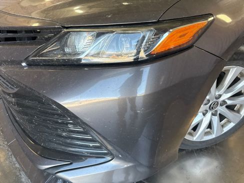 Used 2020 Toyota Camry LE FWD image 8