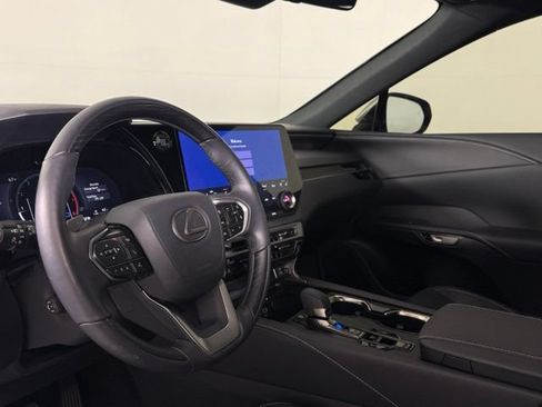 Used 2025 Lexus RX 350 FWD image 4