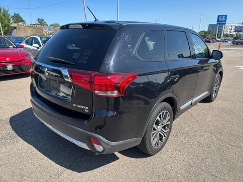 Used 2016 Mitsubishi Outlander SE AWD/4WD image 7