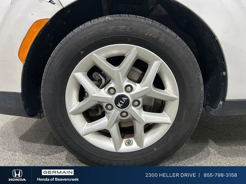 Used 2020 Kia Soul S FWD image 25