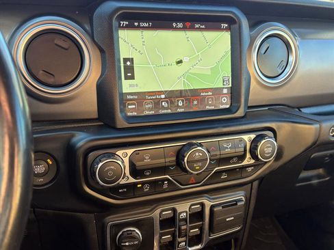 Used 2022 Jeep Gladiator Rubicon image 8