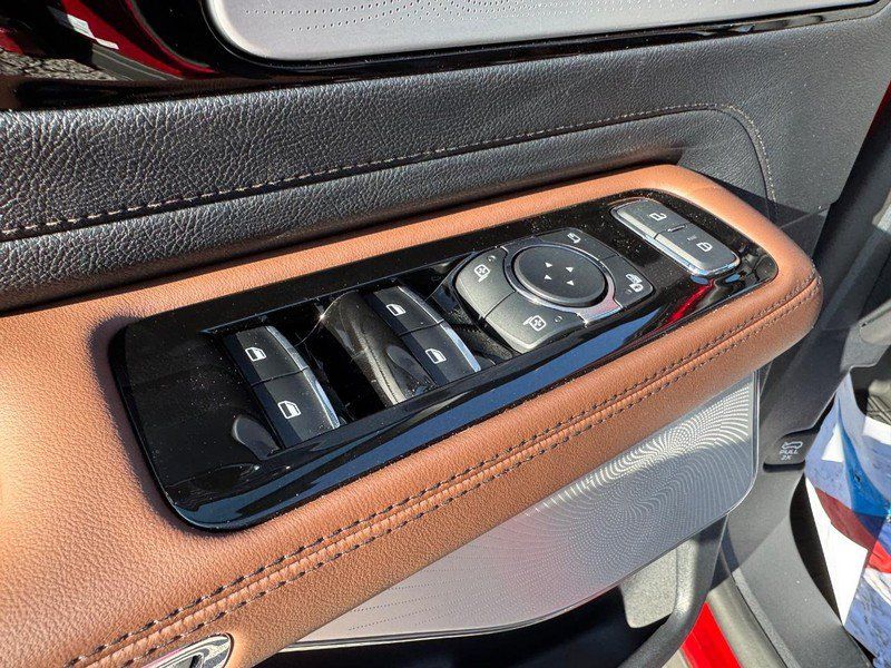 Used 2025 Lincoln Aviator Reserve w/ Equipment Group 201A AWD/4WD image 19
