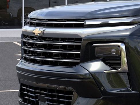 New 2026 Chevrolet Traverse High Country image 13