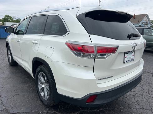 Used 2014 Toyota Highlander XLE AWD/4WD image 5