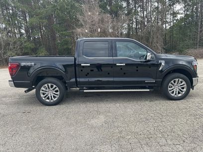 New 2025 Ford F150 Lariat w/ Equipment Group 501A Mid