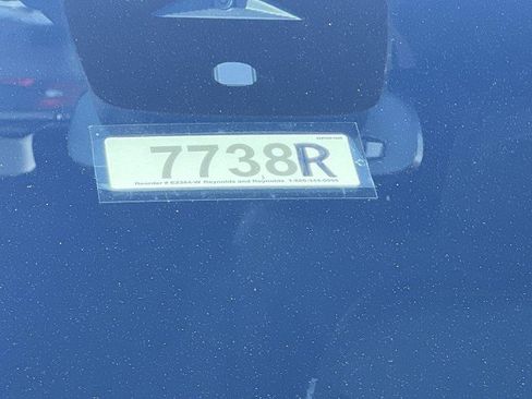 Used 2024 GMC Acadia Elevation image 33